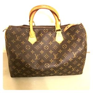 Louis Vuitton Speedy 35 Boston Bag.
